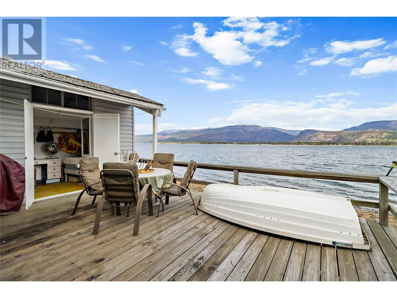 1665 Blind Bay Road, Blind Bay