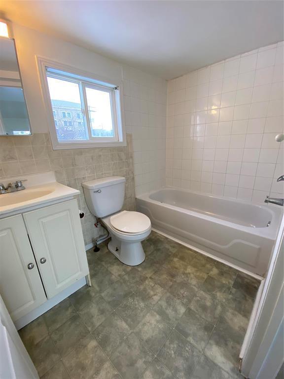 Photo 6 of 580 Bannatyne Avenue, Winnipeg MB