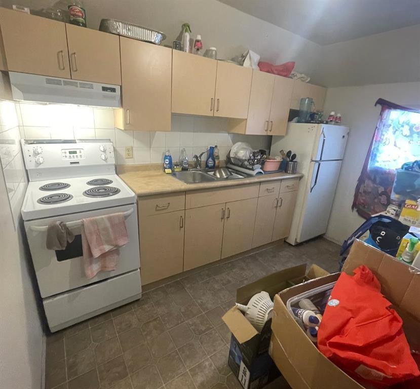 Photo 2 of 580 Bannatyne Avenue, Winnipeg MB