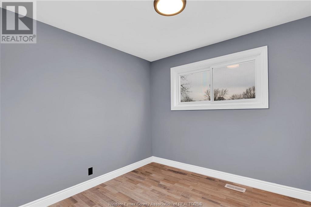 Photo 9 of 1547 Cherrylawn Crescent, Windsor ON
