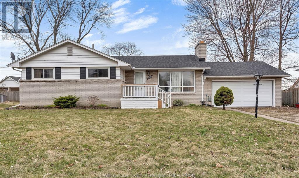 Photo 24 of 1547 Cherrylawn Crescent, Windsor ON