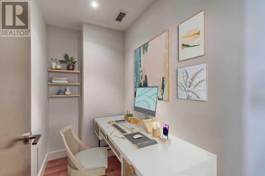 Single Family House for Sale in   Shawnee Hill SW Shawnee Slopes Calgary 