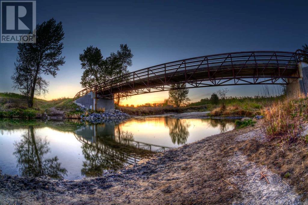 Single Family House for Sale in   Shawnee Hill SW Shawnee Slopes Calgary 