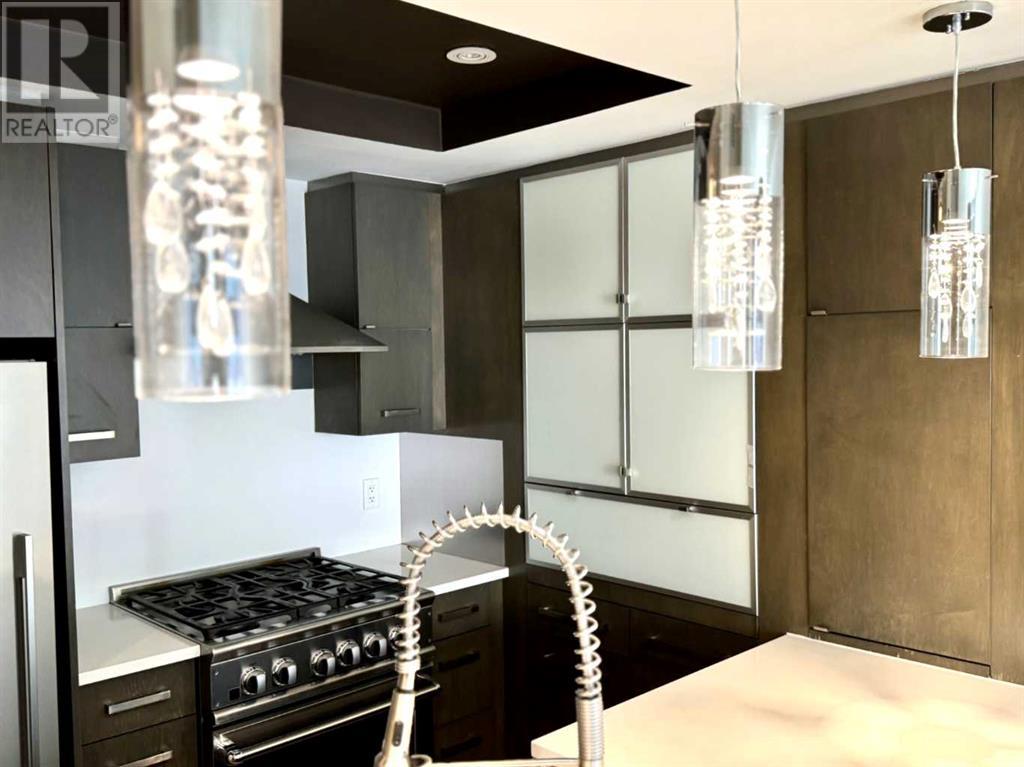 Single Family House for Sale in   Shawnee Hill SW Shawnee Slopes Calgary 