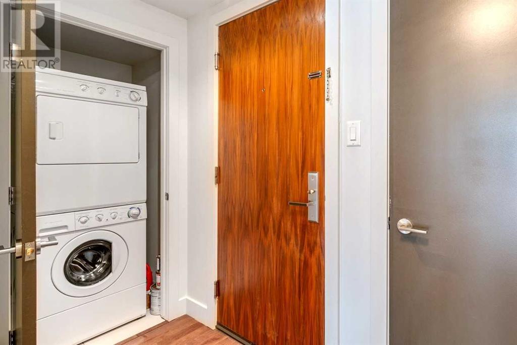 Single Family House for Sale in   Shawnee Hill SW Shawnee Slopes Calgary 