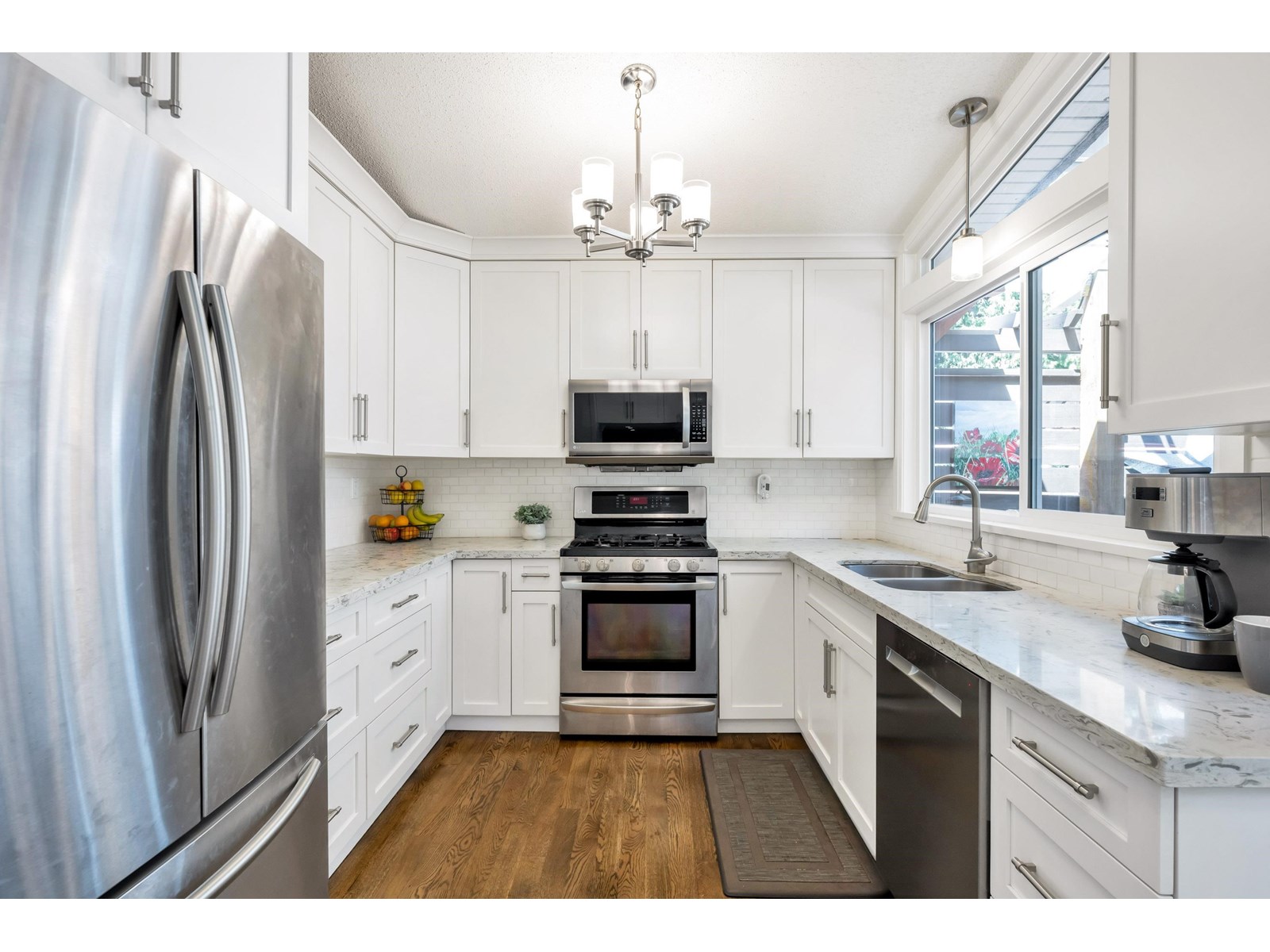 Photo 10 of 4520 206 Street, Langley BC