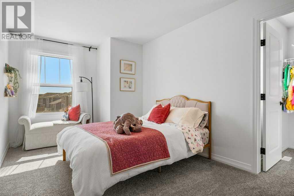 Single Family House for Sale in  Magnolia Terrace SE Mahogany Calgary 