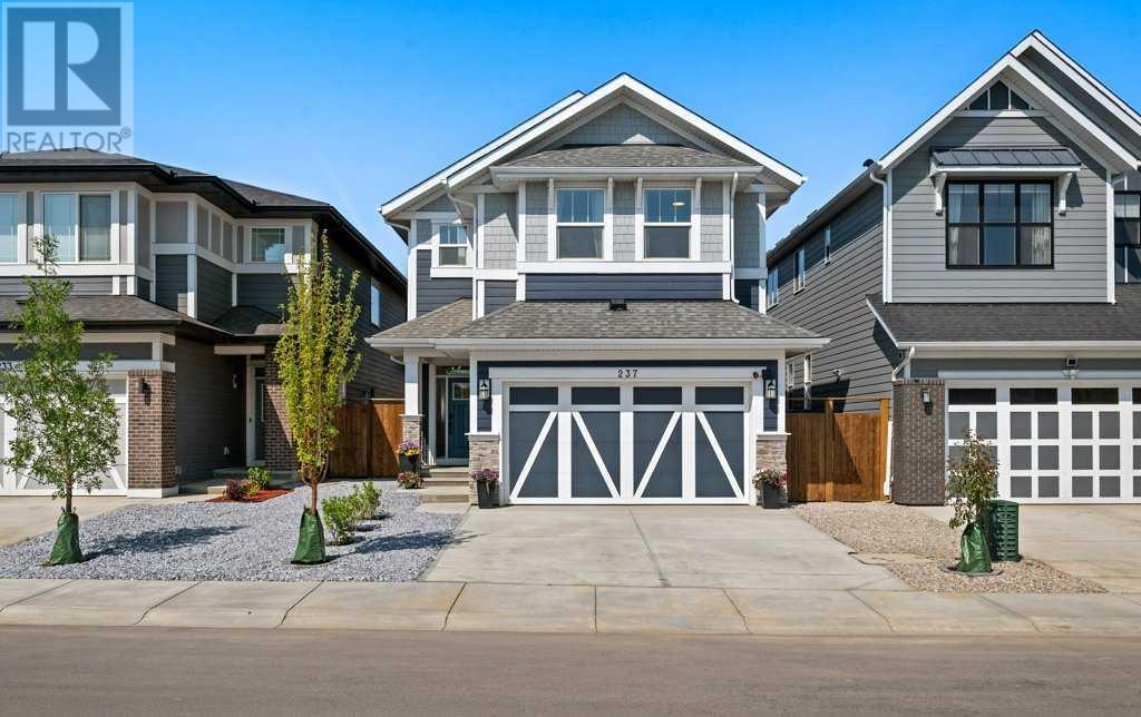 Single Family House for Sale in  Magnolia Terrace SE Mahogany Calgary 