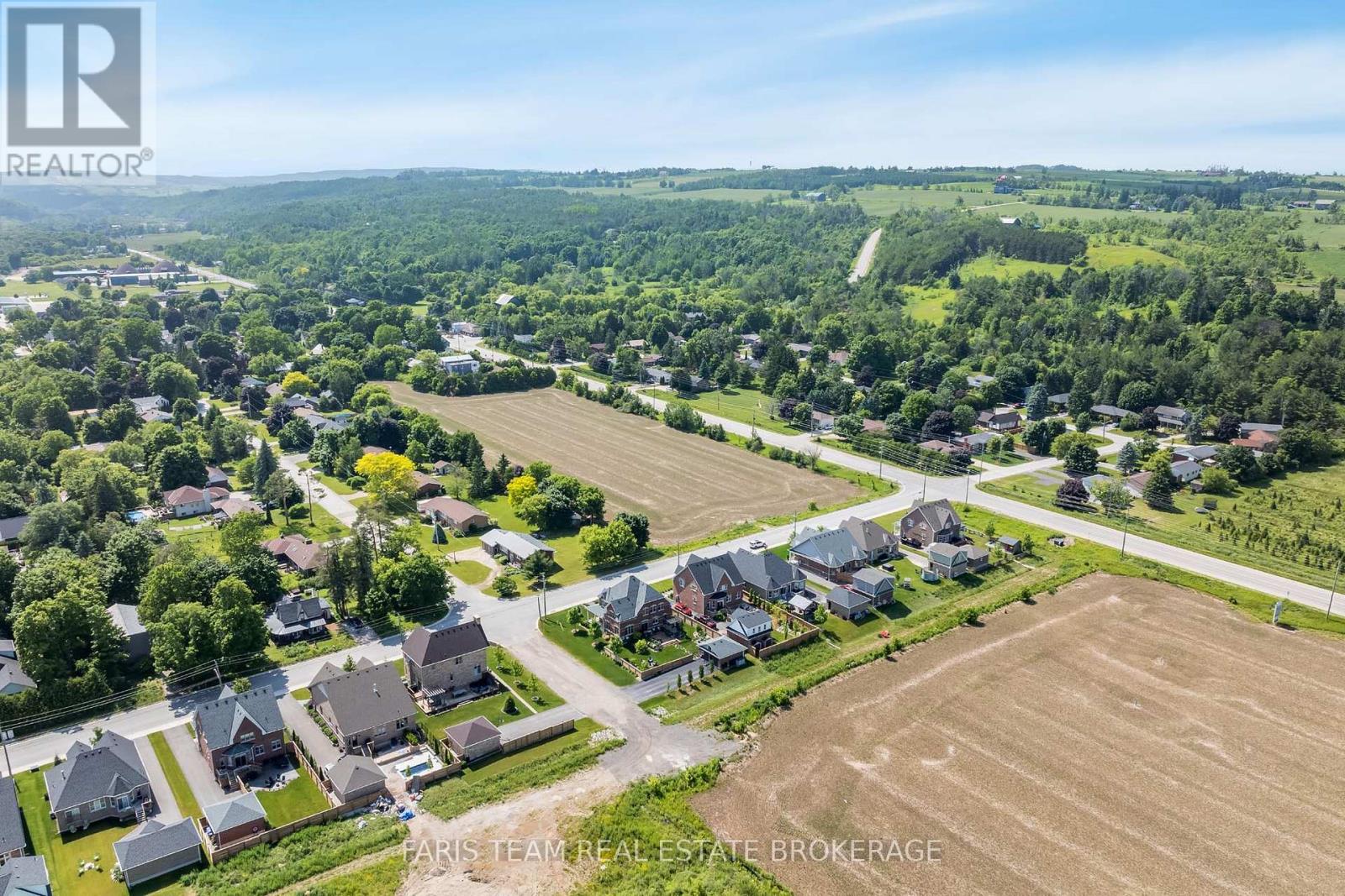 Photo 38 of 38 Nelson Street, Clearview ON