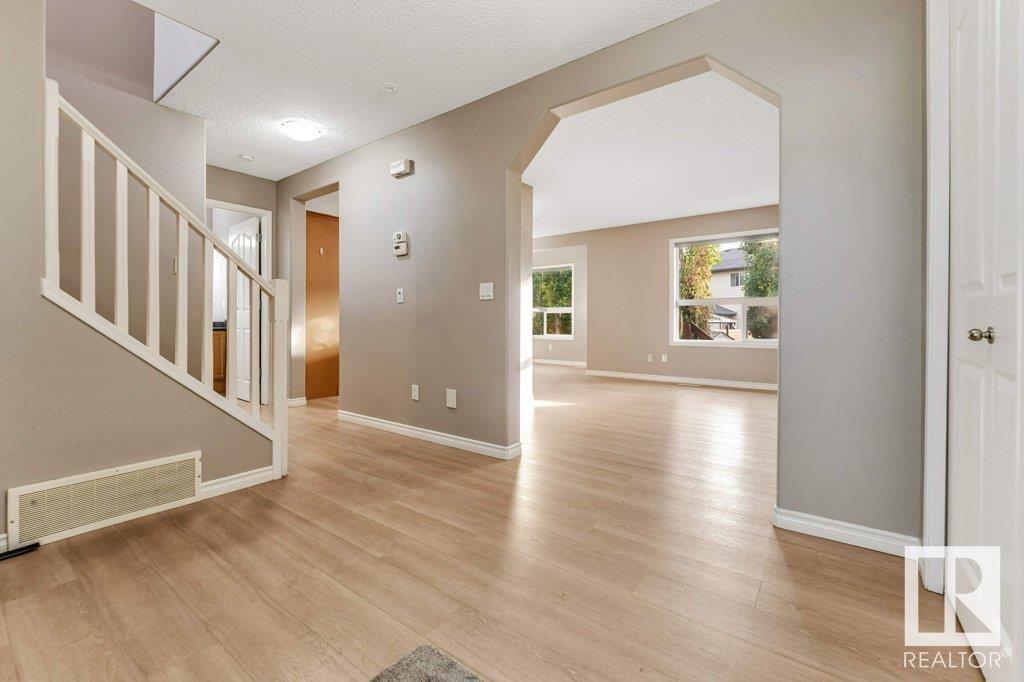 Photo 10 of 123 Champlain Pl, Beaumont AB