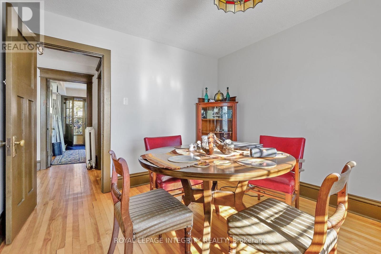 Photo 14 of 1 1031 Carling Avenue, Ottawa ON