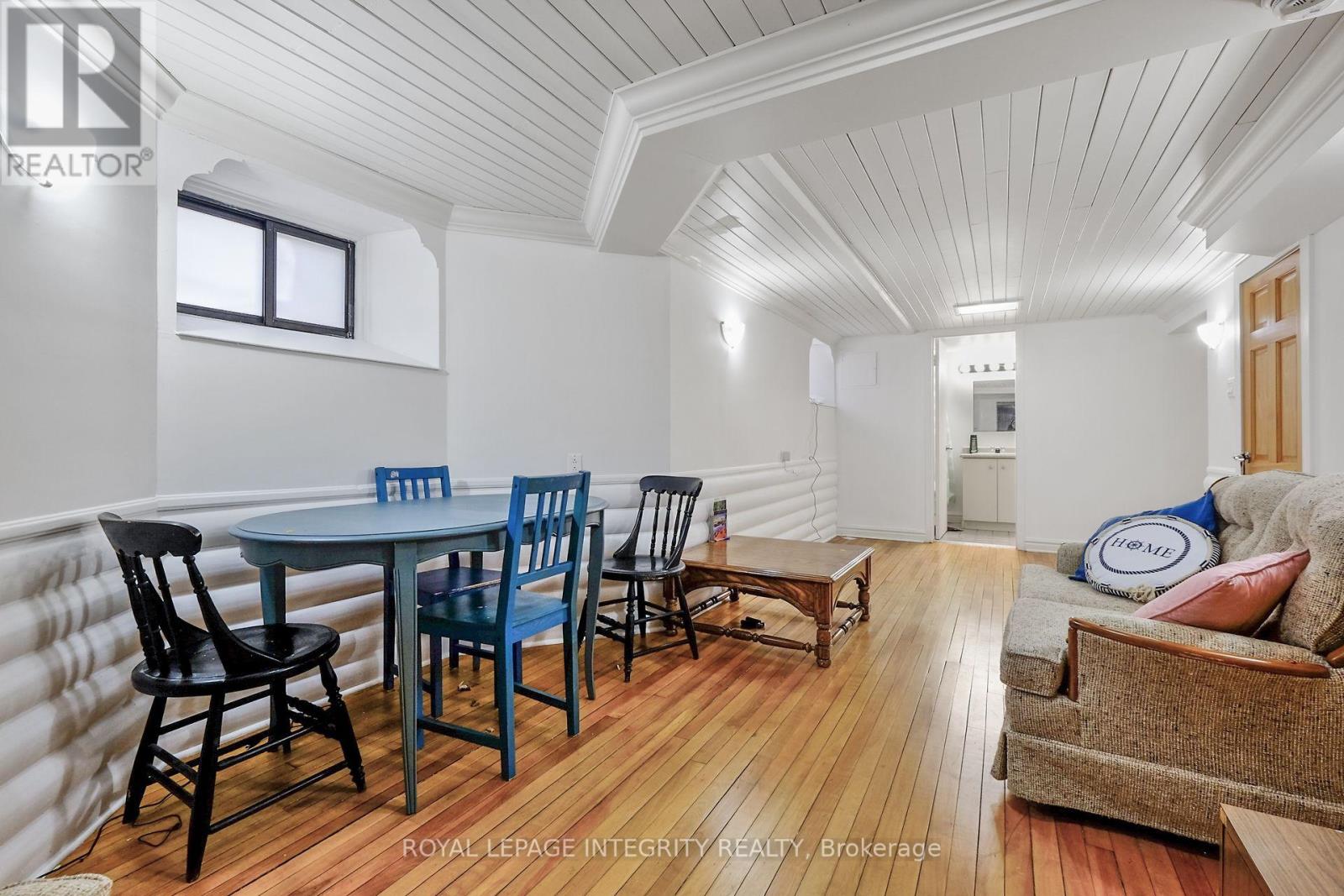 Photo 22 of 1 1031 Carling Avenue, Ottawa ON