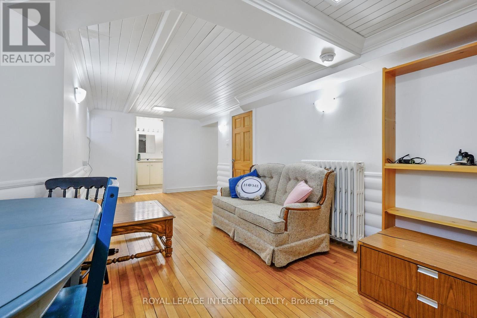 Photo 23 of 1 1031 Carling Avenue, Ottawa ON