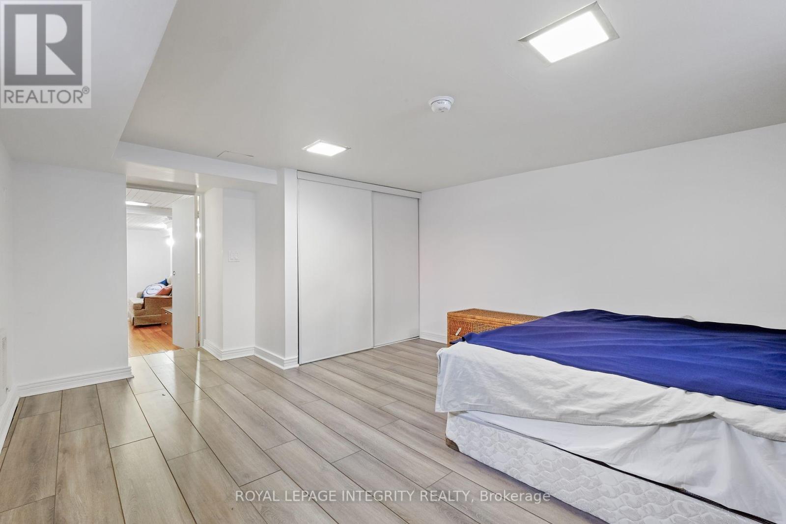 Photo 25 of 1 1031 Carling Avenue, Ottawa ON