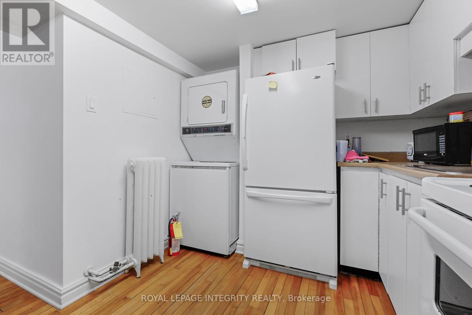 Photo 40 of 1 1031 Carling Avenue, Ottawa ON
