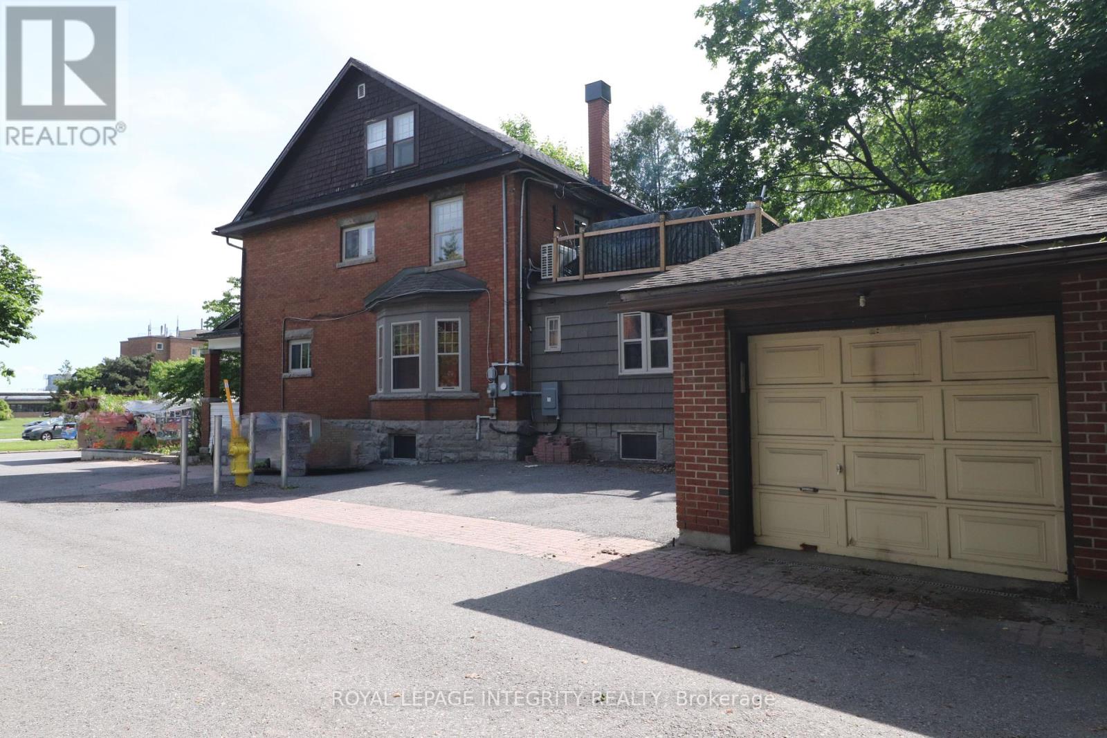 Photo 45 of 1 1031 Carling Avenue, Ottawa ON