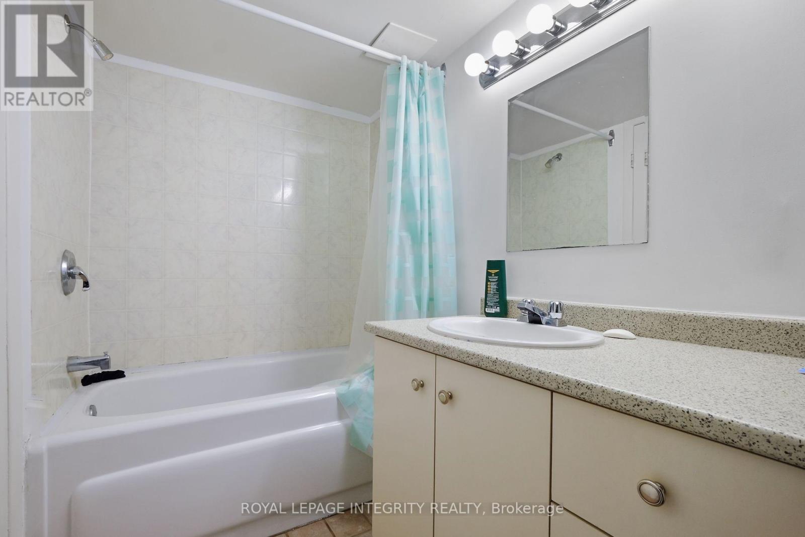 Photo 7 of 1 1031 Carling Avenue, Ottawa ON