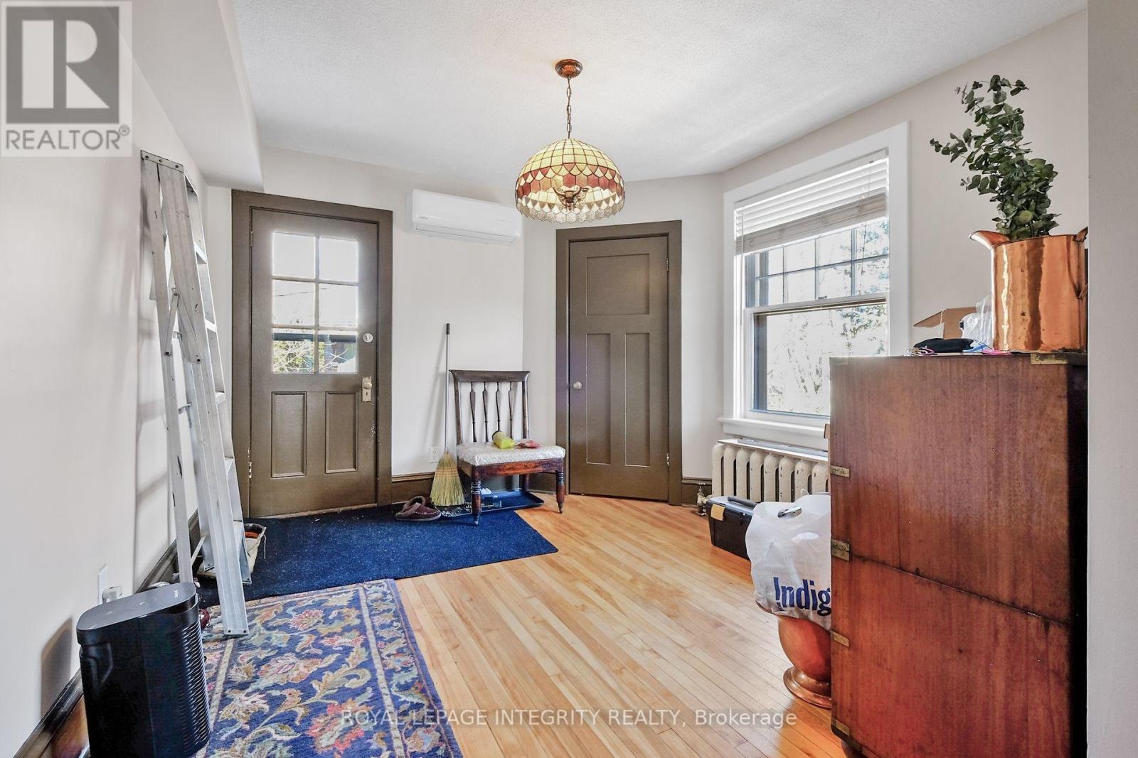 Photo 9 of 1 1031 Carling Avenue, Ottawa ON