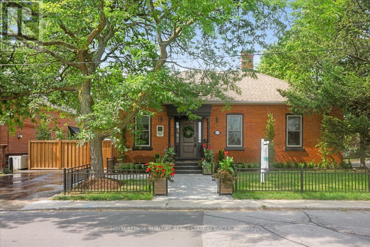 Photo 24 of 524 Locust Street, Burlington ON