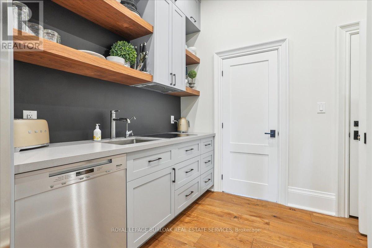 Photo 27 of 524 Locust Street, Burlington ON
