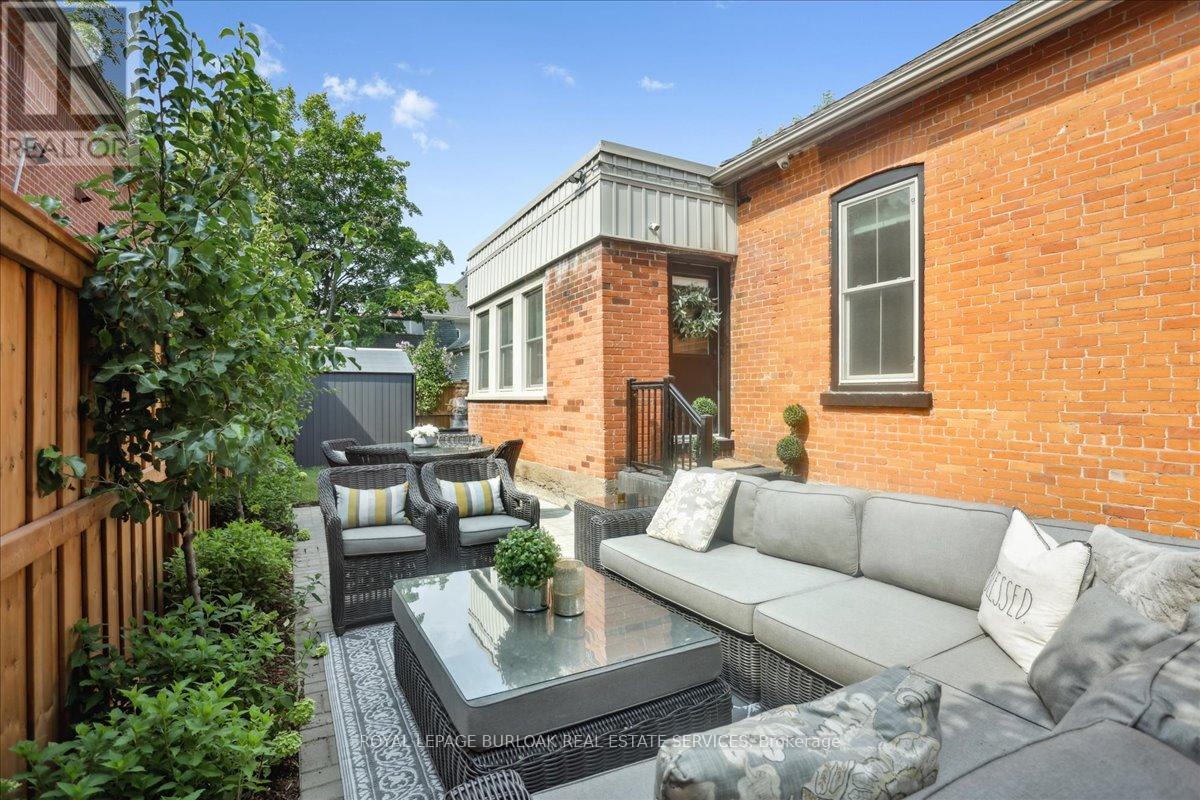 Photo 8 of 524 Locust Street, Burlington ON