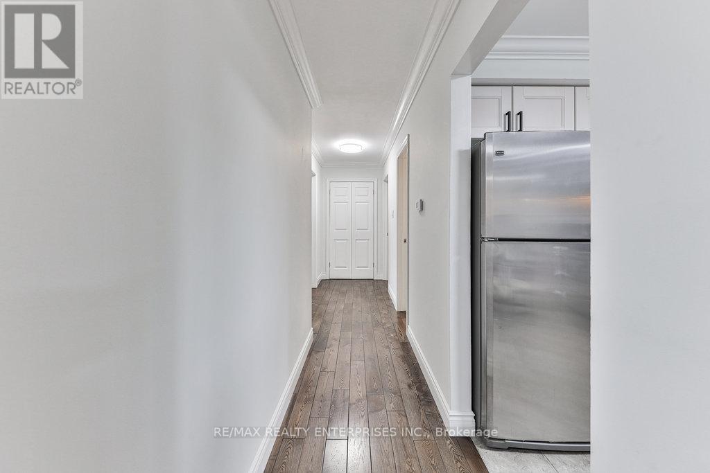 Photo 17 of 291 Antigua Road, Mississauga ON