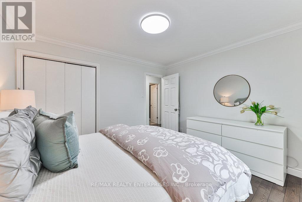 Photo 46 of 291 Antigua Road, Mississauga ON