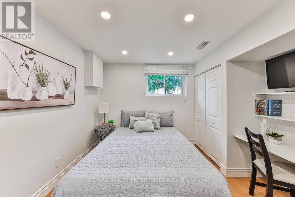Photo 14 of 291 Antigua Road, Mississauga ON