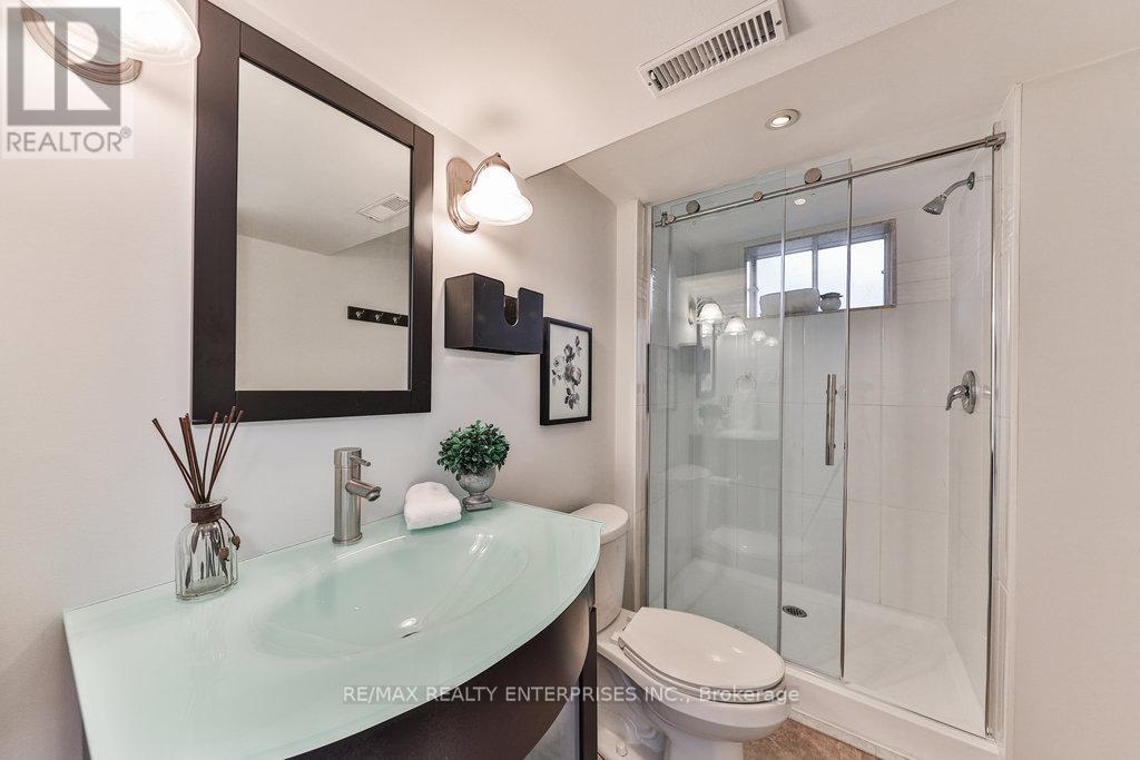 Photo 26 of 291 Antigua Road, Mississauga ON