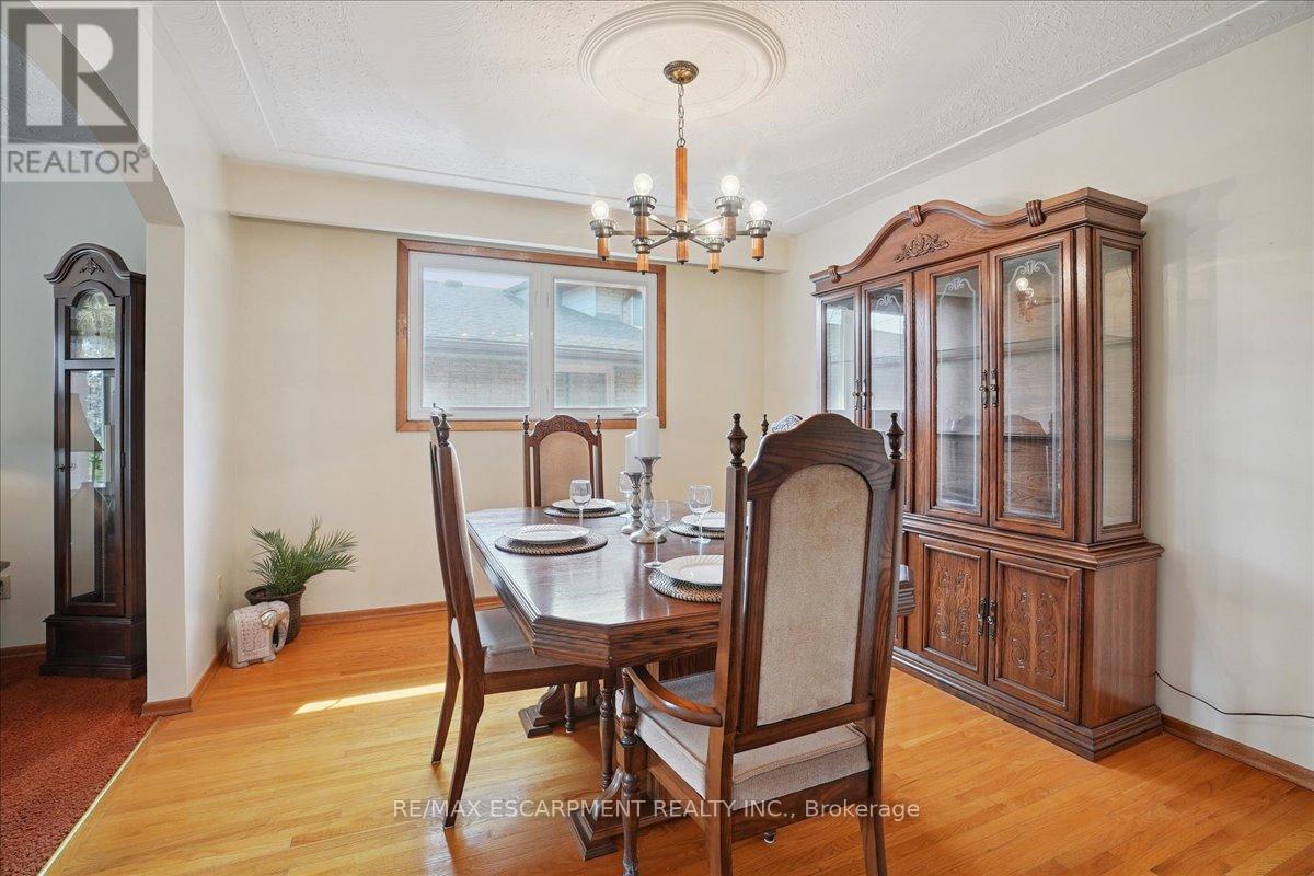Photo 9 of 100 Taymall Street, Hamilton ON