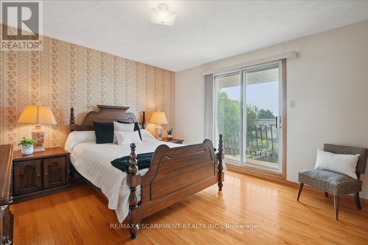 Photo 34 of 100 Taymall Street, Hamilton ON