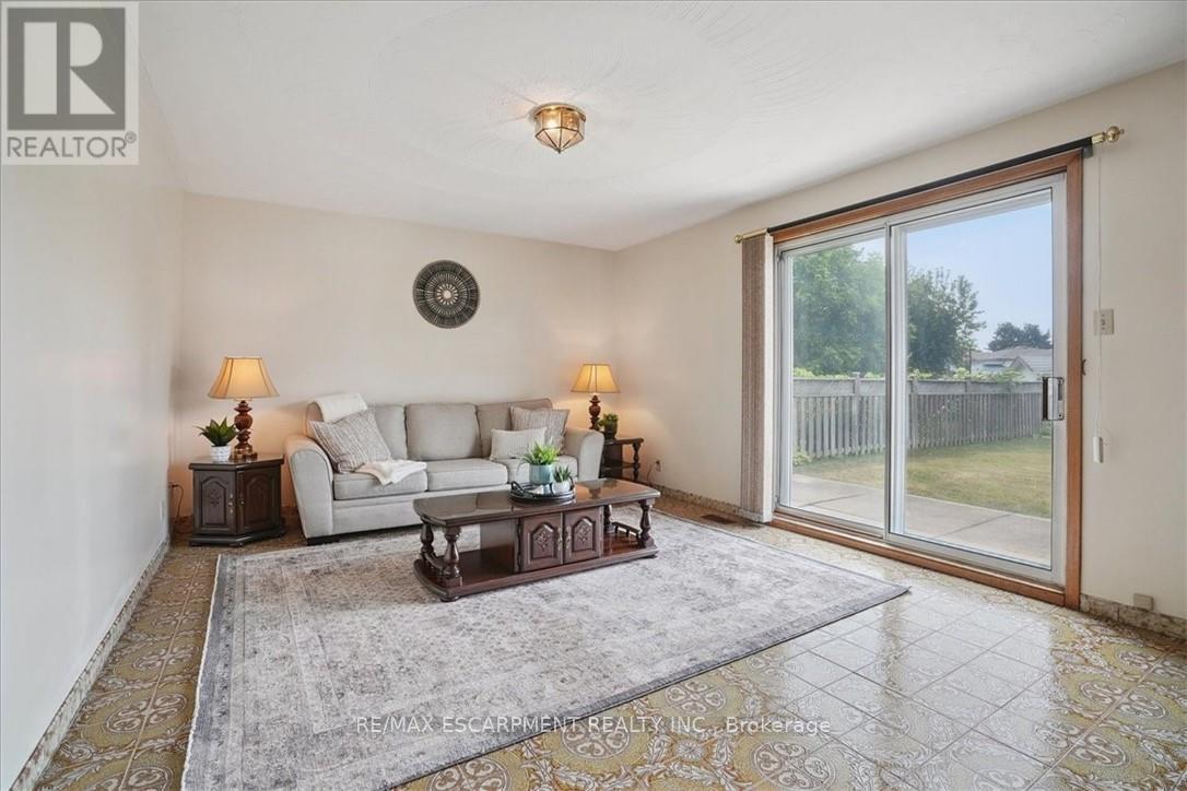 Photo 21 of 100 Taymall Street, Hamilton ON