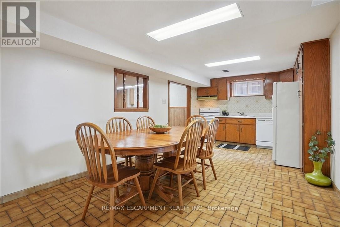 Photo 39 of 100 Taymall Street, Hamilton ON