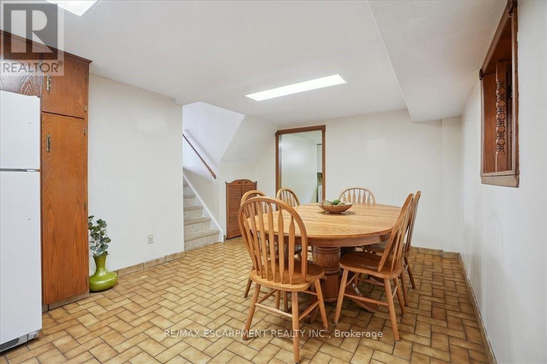 Photo 17 of 100 Taymall Street, Hamilton ON