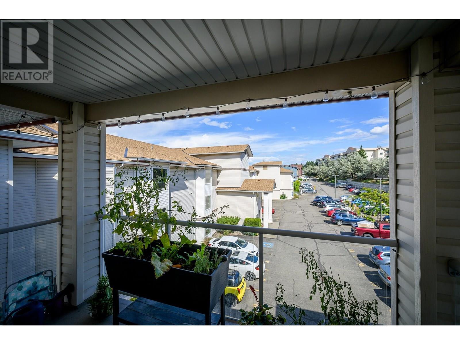 #415 1120 HUGH ALLAN DRIVE - Image 16