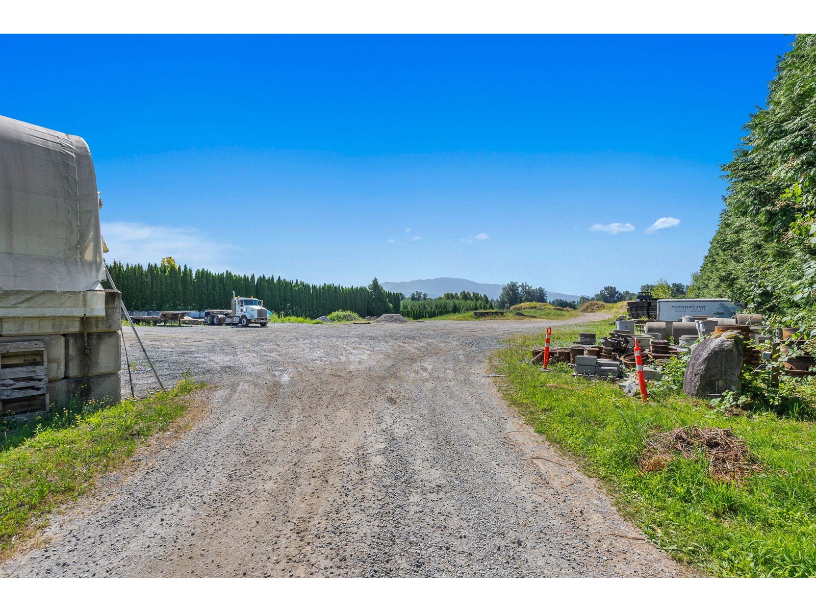 Photo 8 of 68 Short Road, Abbotsford BC