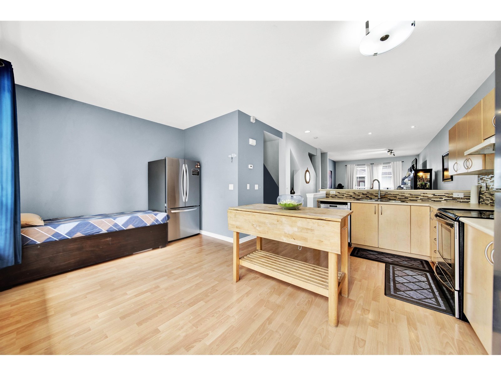 Photo 6 of 7 14952 58 Avenue, Surrey BC