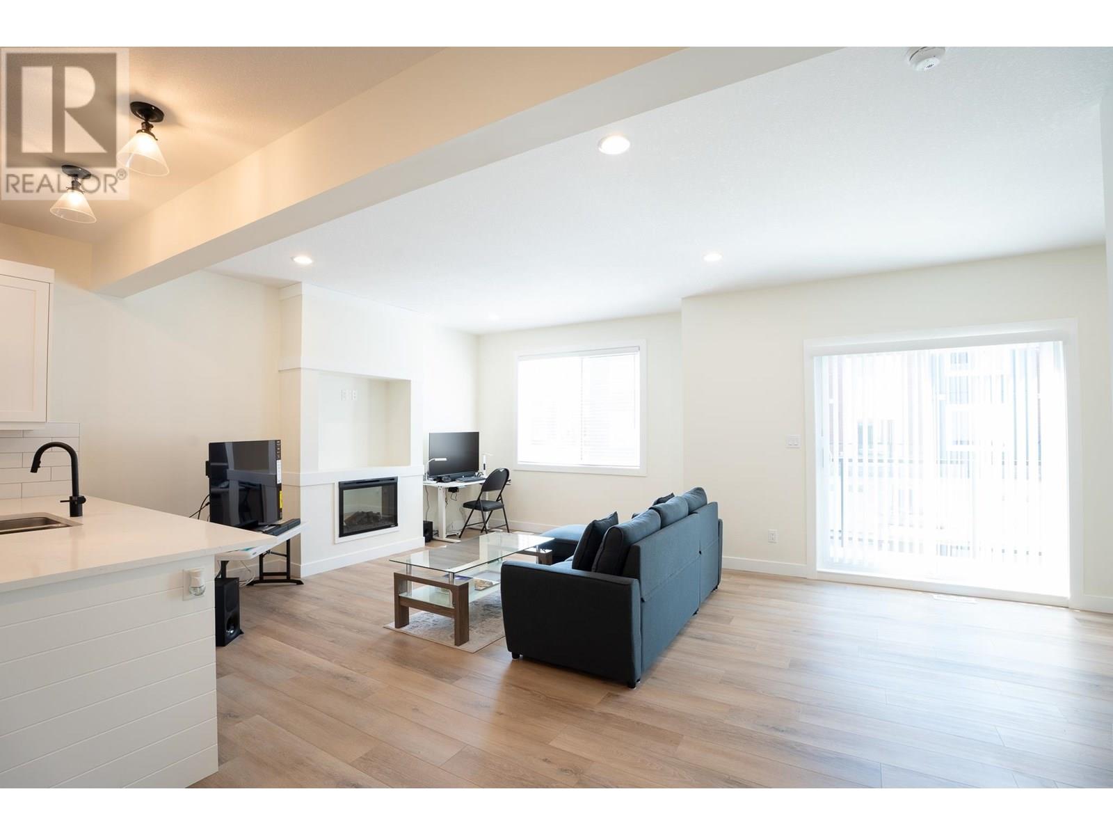 703 4274 22ND AVENUE, Prince George