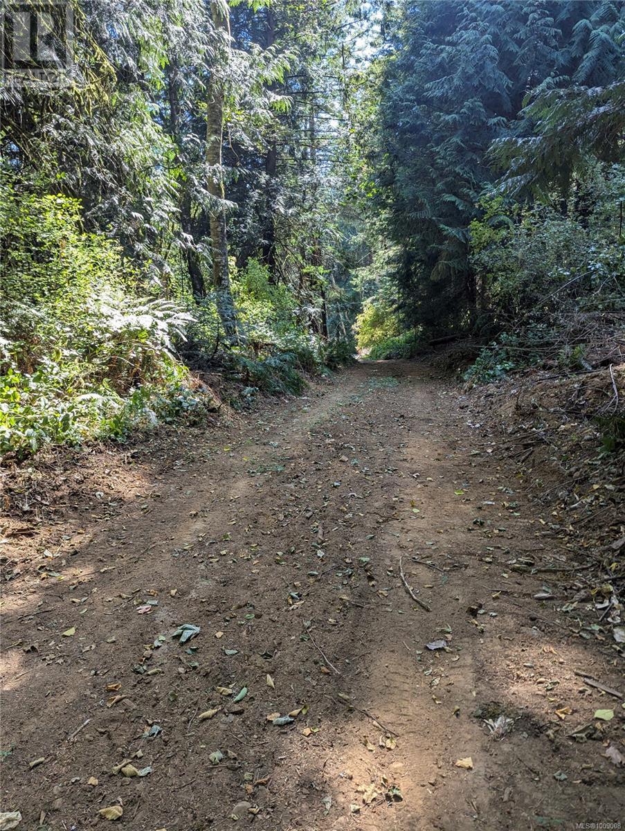  4592 BECKINGHAM Road, Metchosin