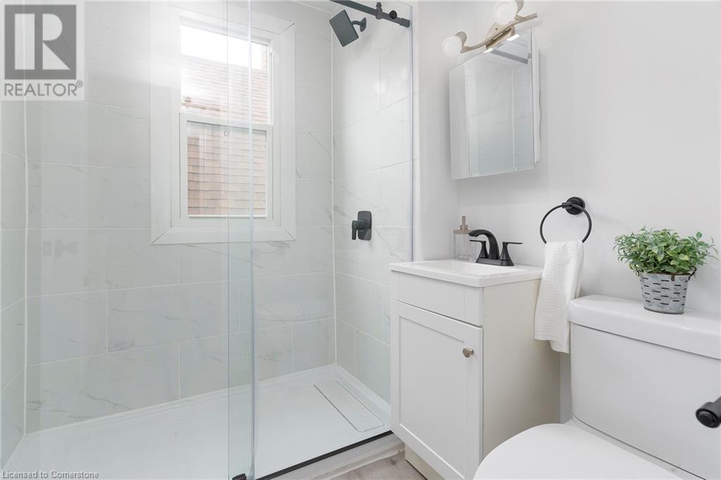 Photo 9 of 27 Harvey Street, Hamilton ON