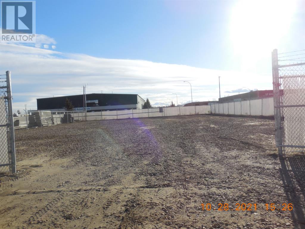 Photo 2 of Yarda 8930 111 Street, Grande Prairie AB