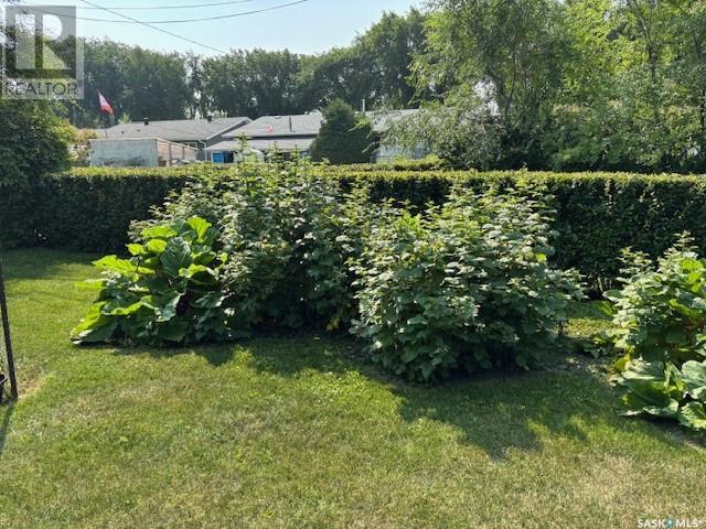 Photo 3 of 204 Shevchenko Crescent, Canora SK