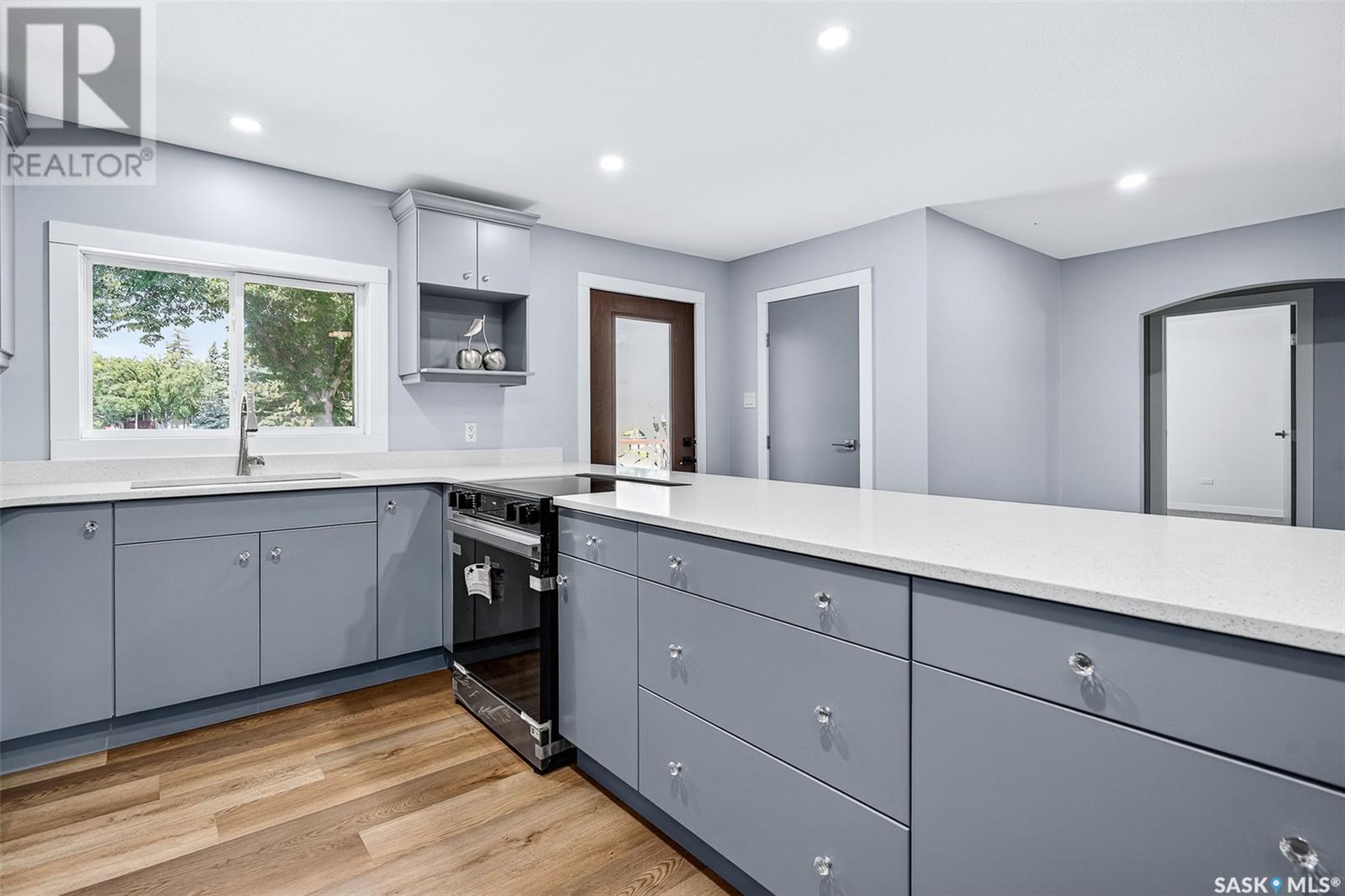 Photo 12 of 895 Willow Avenue, Moose Jaw SK