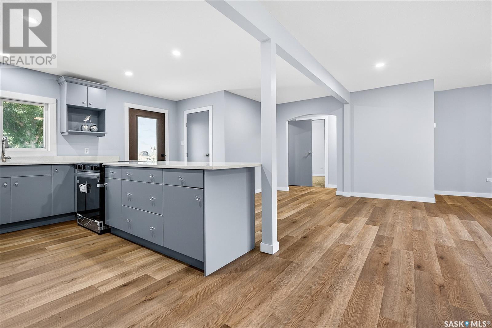 Photo 15 of 895 Willow Avenue, Moose Jaw SK