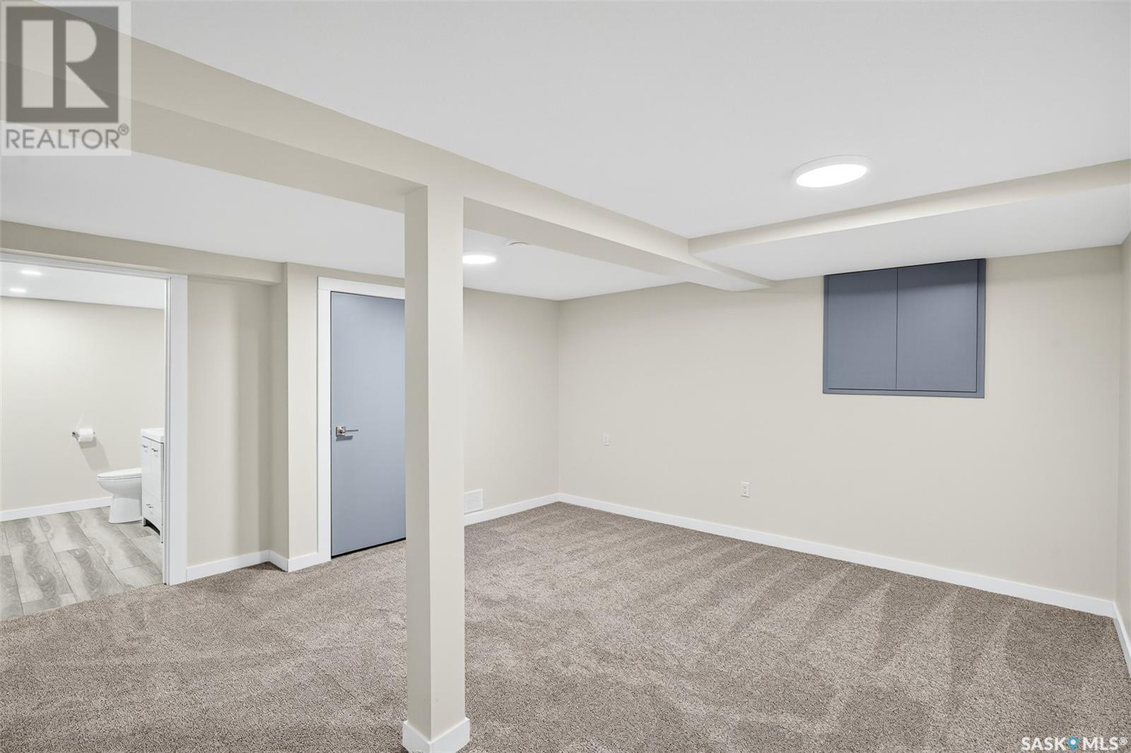 Photo 29 of 895 Willow Avenue, Moose Jaw SK