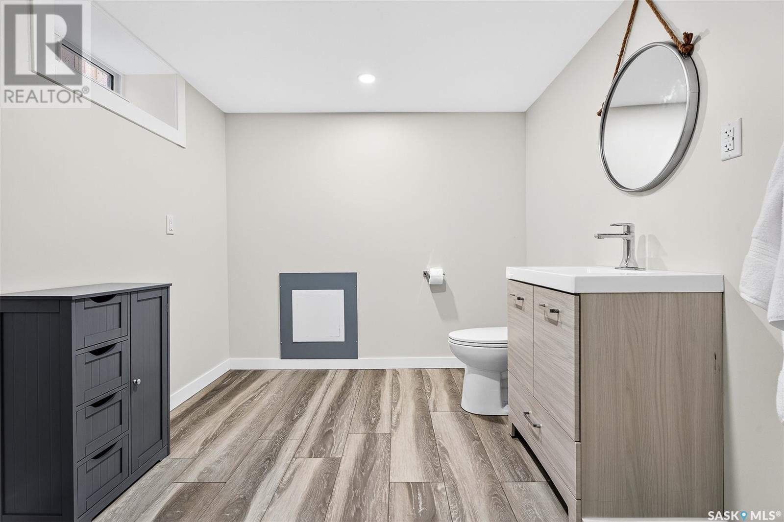 Photo 30 of 895 Willow Avenue, Moose Jaw SK