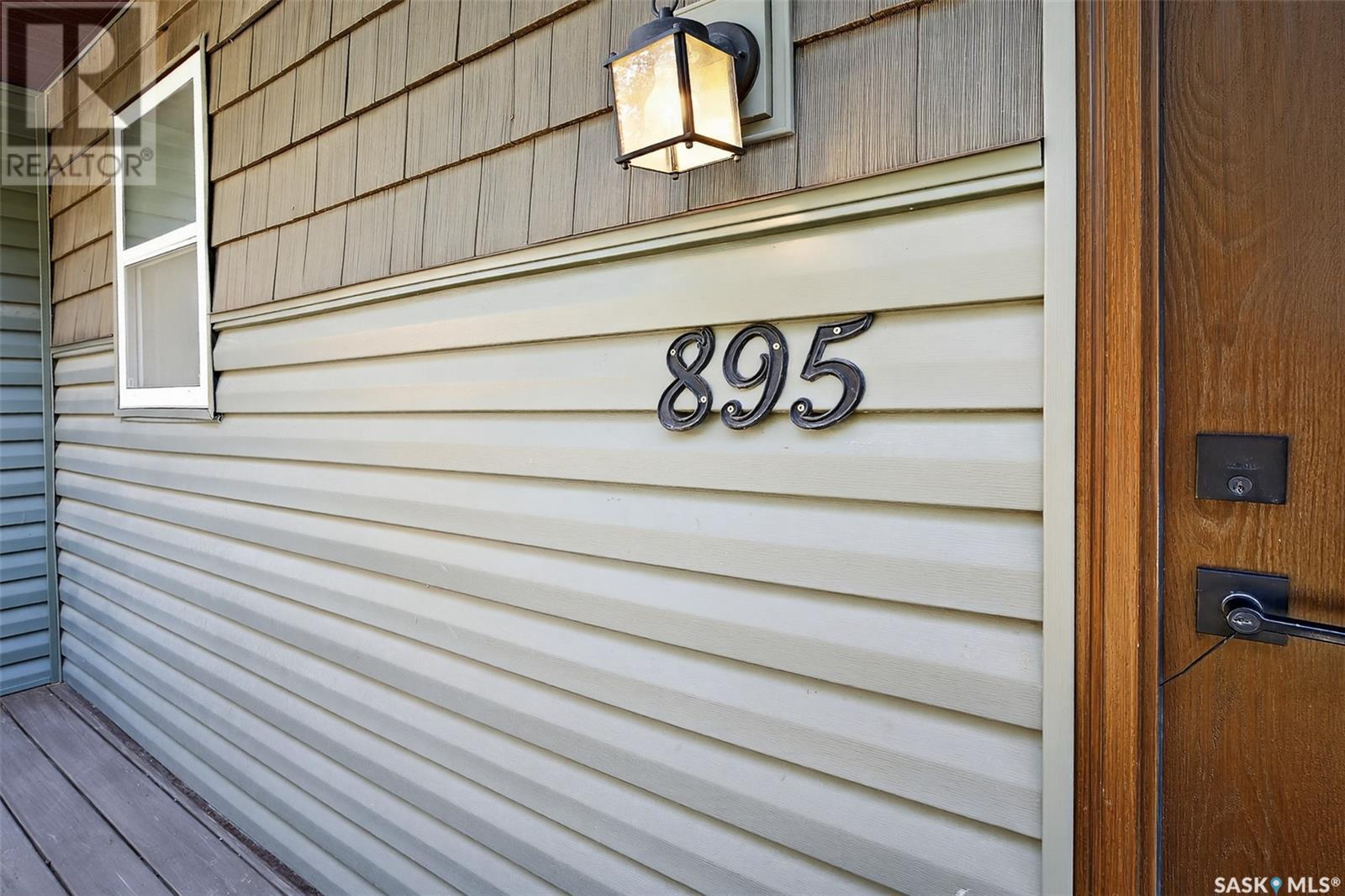 Photo 36 of 895 Willow Avenue, Moose Jaw SK