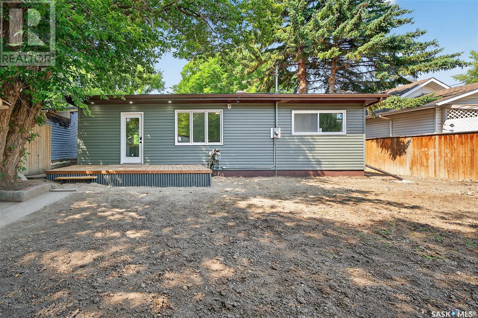Photo 40 of 895 Willow Avenue, Moose Jaw SK