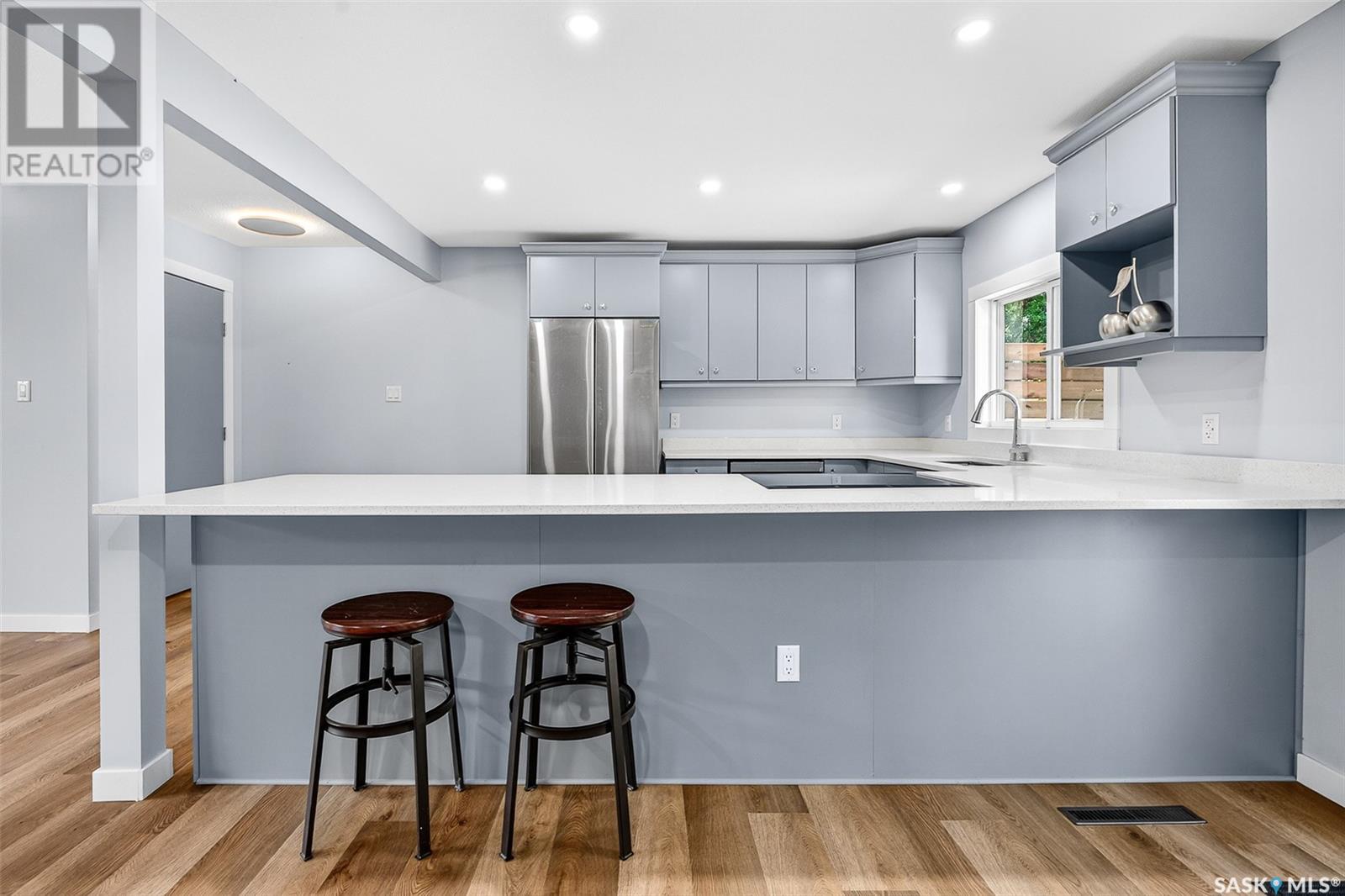Photo 9 of 895 Willow Avenue, Moose Jaw SK