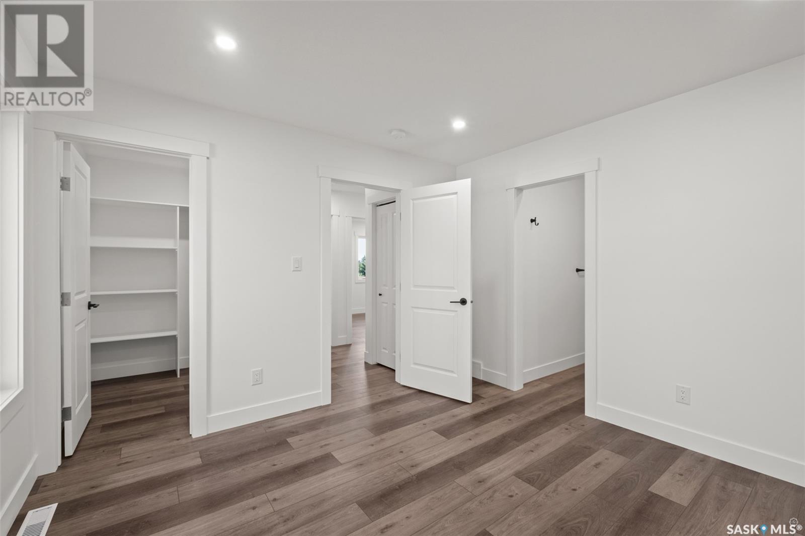 Photo 13 of 216 Kestrel Court, Rosthern SK